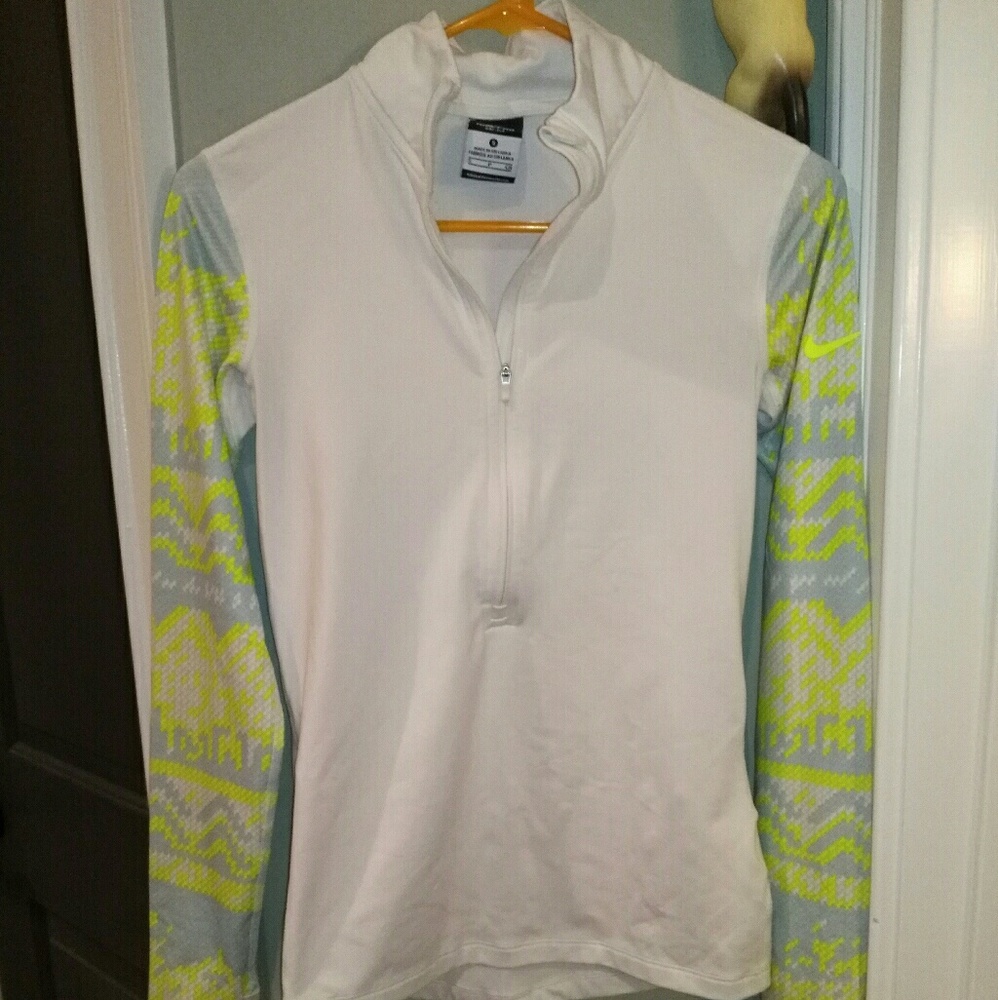 Nike Dri-Fit S exercise pull over